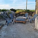 Longere Renovee Sur Les Hauteurs De Perros-Guirec